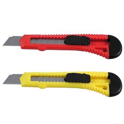 Нож канцелярский AXENT Delta 18мм пластиковый D6522